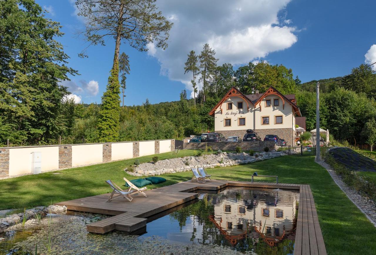 Penzion Na Kraji Lesa Valasske Mezirici Exterior foto