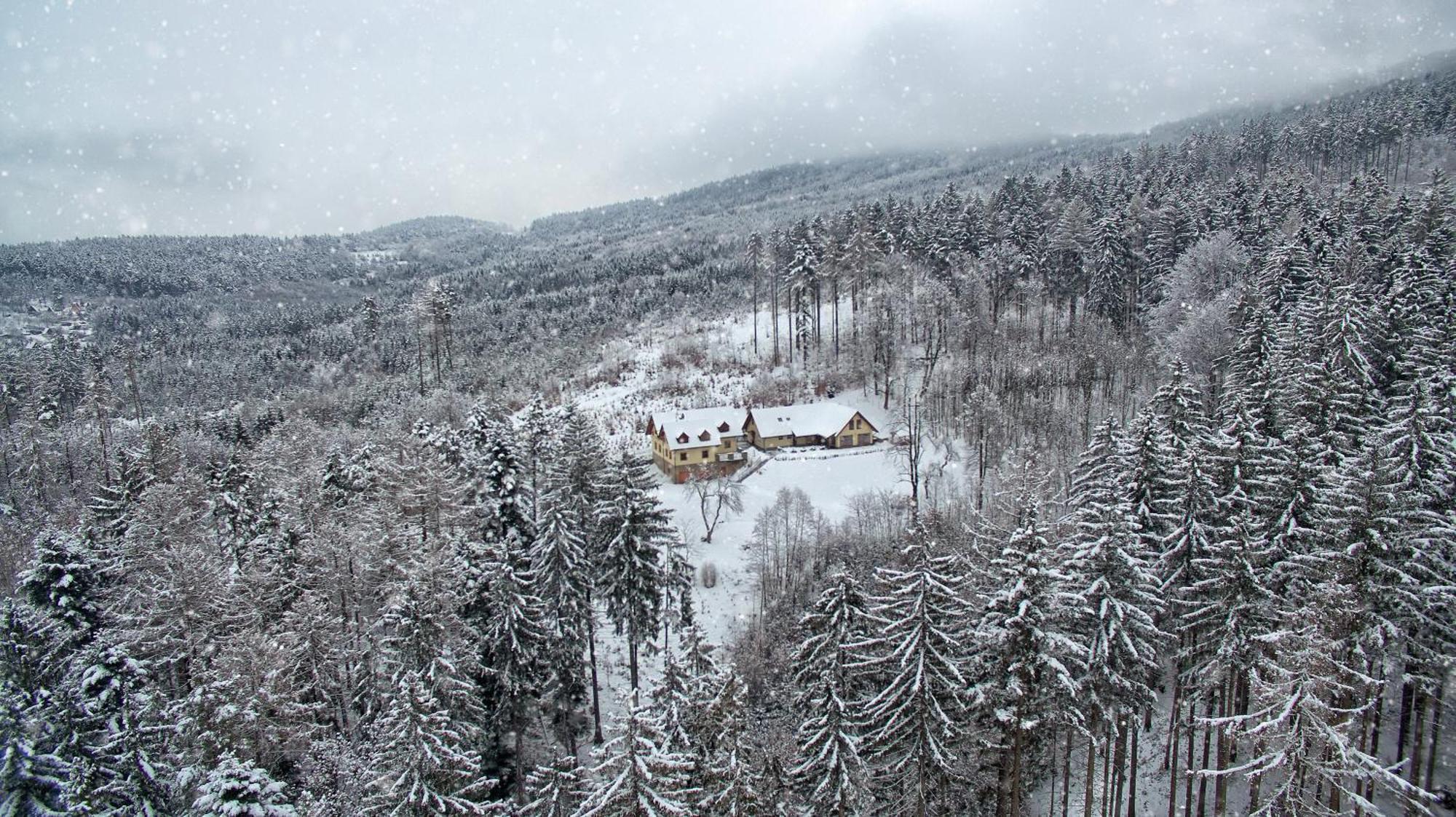 Penzion Na Kraji Lesa Valasske Mezirici Exterior foto
